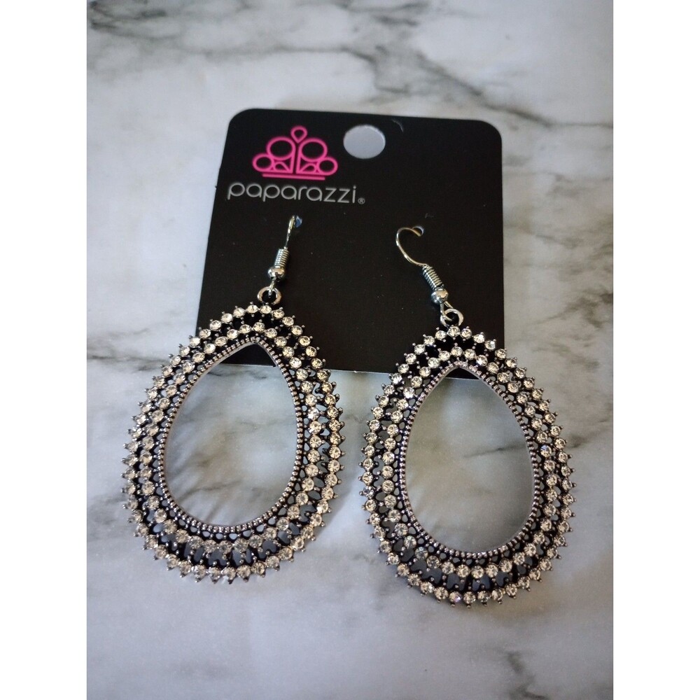 NWT Paparazzi Silver Rhinestone Teardrop Dangle Earrings